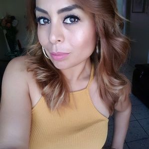 Meet your Posher, Briceida